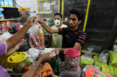 دست در دست کرونا ویروس