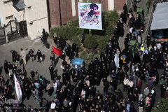 مراسم تشییع پیکر مطهر شهید مدافع حرم «جواد الله‌کرم» در محله مهرآباد جنوبی