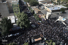 مراسم تشییع پیکر مطهر شهید مدافع حرم «جواد الله‌کرم» در محله مهرآباد جنوبی