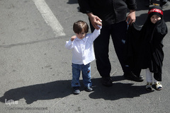 مراسم تشییع پیکر مطهر شهید مدافع حرم «جواد الله‌کرم» در محله مهرآباد جنوبی