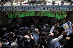 مراسم تشییع پیکر مطهر شهید مدافع حرم «جواد الله‌کرم» در محله مهرآباد جنوبی