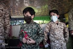 مراسم تشییع پیکر مطهر شهید مدافع حرم «جواد الله‌کرم» در محله مهرآباد جنوبی