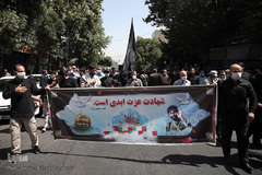 مراسم تشییع پیکر مطهر شهید مدافع حرم «جواد الله‌کرم» در محله مهرآباد جنوبی