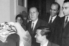 1344.تهران،علی شریعتی درمحفل عروسی یکی از اقوام

