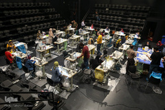 کارگاه خیریه تولید ماسک در تالار حافظ تهران با حضور جمعی از هنرمندان تئاتر، تلویزیون و موسیقی 