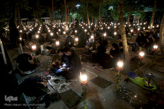 قطعه شهدای گمنام بهشت زهرای تهران در شب قدر 