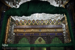 مضجع شریف آستان مقدس امامزاده سيد ناصر الدين(ع) از نوادگان امام محمد الباقر(ع) در خیابان خیام محدوده چهارراه گلوبندک