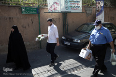 زائرین آستان مقدس امامزادگان عینعلی و زینعلی(علیهم السلام) از فرزندان امام سجاد(ع) در بزرگراه اشرفی اصفهانی، محله ده پونک