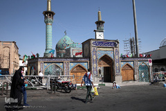 بارگاه نورانی امامزاده صالح(ع) از فرزندان بلافصل حضرت امام موسی کاظم(ع) و برادر امام رضا(ع) در میدان تجریش