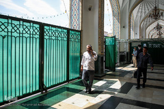 خوان هشتم در مهمان‌سرای حضرت