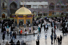 آذین بندی حرم مطهر رضوی در آستانه میلاد
