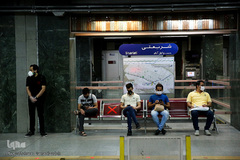 قطار شهری مشهد در روزهای «ماسک اجباری»