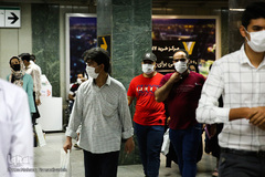 قطار شهری مشهد در روزهای «ماسک اجباری»