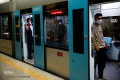 قطار شهری مشهد در روزهای «ماسک اجباری»