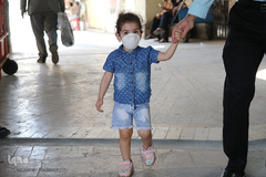 من ماسک می‌زنم