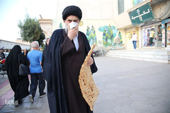 من ماسک می‌زنم