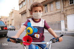 من ماسک می‌زنم