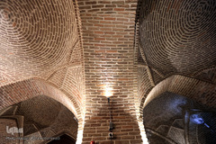 مسجد «ملک آباد» بازار فرش فروشان تهران