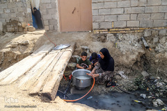 نهرهای بی‌آب، نخل‌های بی‌سر