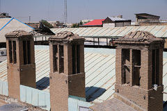 بادگیرهای یزدی تهویه و خنک کننده هوا در مسجد ۱۰۰۰ساله جامع(عتیق) تهران