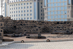 مزار مطهر حضرات معصومین(امام حسن، امام سجاد، امام محمدباقر و امام صادق (علیهم السلام) در قبرستان بقیع