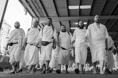 عزیمت زائرین بیت الله الحرام به عرفات