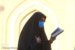 مراسم دعای عرفه در جوار کریمه اهل بیت