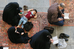 مراسم دعای عرفه در جوار کریمه اهل بیت