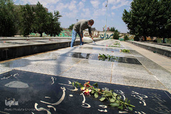 شهید نظر می‌کند به وجه اللّه‌