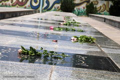 شهید نظر می‌کند به وجه اللّه‌