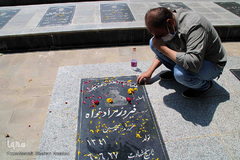 شهید نظر می‌کند به وجه اللّه‌