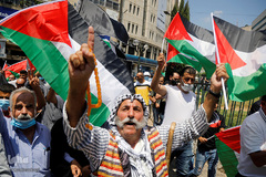 اعتراض فلسطینیان سرزمینهای اشغالی  به عادی سازی روابط امارات و رژیم صهیونیستی