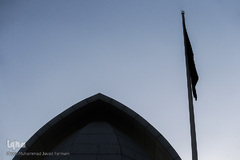 آیین "سلام بر محرم"، تعویض مرتفع ترین پرچم کشور