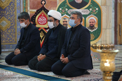 آیین تعویض پرچم و اقامه عزا در حرم حضرت معصومه(س)