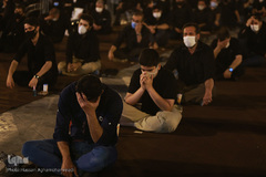 عزاداری شب سوم محرم در میدان امام حسین(ع)