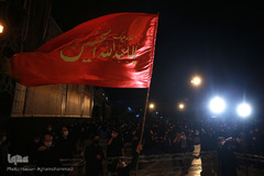 عزاداری شب سوم محرم در میدان امام حسین(ع)