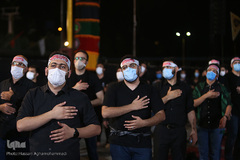 عزاداری شب تاسوعای حسینی هیات «ریحانة الحسین(ع)» با مداحی سیدمجید بنی فاطمه در پارک ارم تهران