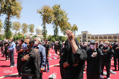 عزاداری ظهر عاشورا در حرم شاهچراغ(ع)