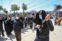 عزاداری ظهر عاشورا در حرم شاهچراغ(ع)