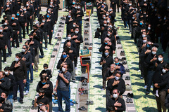 اقامه نماز ظهر عاشورا در زنجان