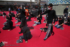 مراسم عزاداری ظهر عاشورای حسینی در آستان مقدس امامزاده صالح(ع) تهران