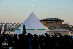 خیمه سوزان غروب عاشورا در میدان امام حسین(ع)
