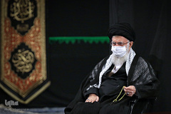 آخرین شب عزاداری حضرت اباعبدالله الحسین(ع) در حسینیه امام خمینی(ره) با حضور رهبر معظم انقلاب اسلامی