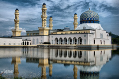 مسجد «کوتاکینابالو»، شاهکار معماری اسلامی مالزی