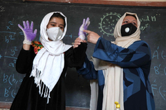 آغاز اولین سال تحصیلی کرونایی نیمی از یک و نیم میلیارد دانش آموز جهان در پاندمی کرونا