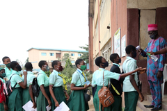 آغاز اولین سال تحصیلی کرونایی نیمی از یک و نیم میلیارد دانش آموز جهان در پاندمی کرونا