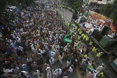 تظاهرات اعتراض آمیز مردم شهرهای مختلف پاکستان در محکومیت طراحی و انتشار کاریکاتورهای موهن به پیامبر گرامی اسلام(ص) توسط نشریه فرانسوی «شارلی عبدو»