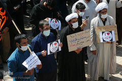 تجمع اعتراضی طلاب و دانشجویان قم در پی هتک حرمت روزنامه فرانسوی به پیامبر اسلام(ص)