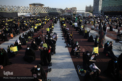 تجمع اعتراضی مردم تهران در محکومیت اهانت به پیامبر گرامی اسلام(ص) در میدان امام حسین(ع) 