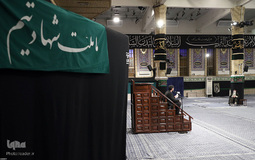 مراسم عزاداری شهادت امام سجاد (ع) در حسینیه امام خمینی(ره)